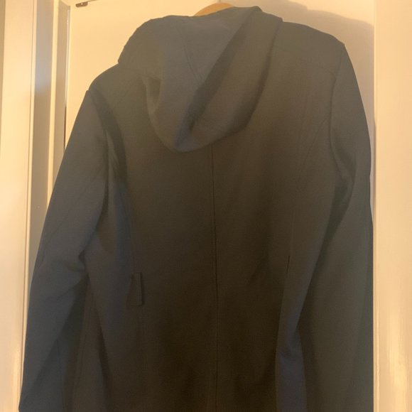 Black DKNY Coat – Make Offer - Picture 2 of 3